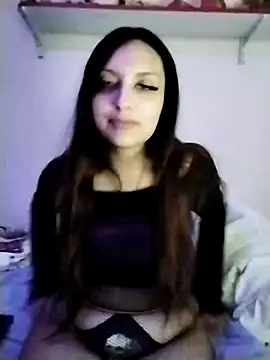 Snapshot of candyrellaJade chatting on December 6, 4:14 am candyrellaJade online show from December 6, 4:14 am