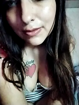 Snapshot of candyrellaJade chatting on February 24, 12:30 am candyrellaJade online show from February 24, 12:30 am