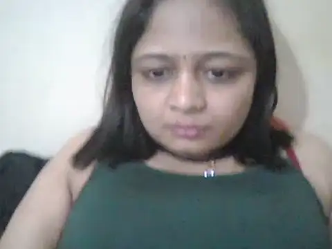 Snapshot of manvi199407 chatting on December 4, 5:44 pm manvi199407 online show from December 4, 5:44 pm