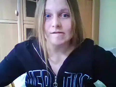 Evasapples online show from January 9, 7:08 pm