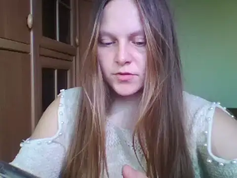 Evasapples online show from February 13, 12:43 pm