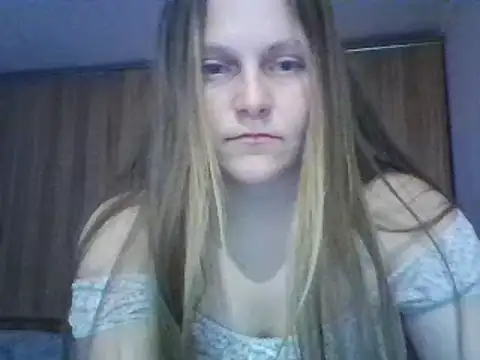 Evasapples online show from March 4, 3:59 pm