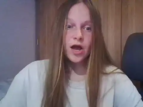 Evasapples online show from March 5, 10:32 pm