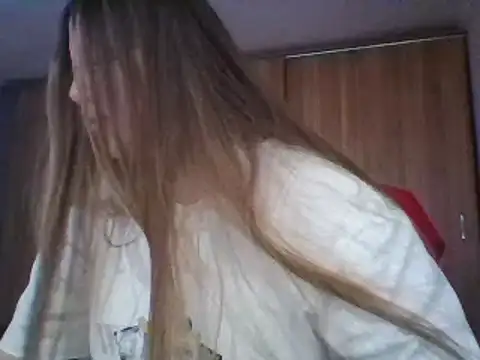 Evasapples online show from March 20, 6:42 pm