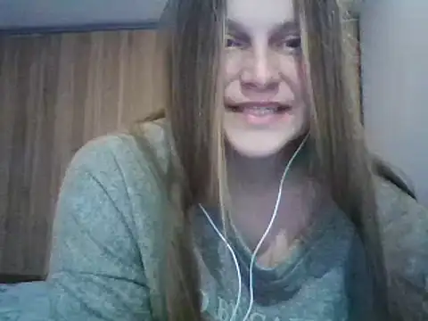 Evasapples online show from March 21, 4:51 pm