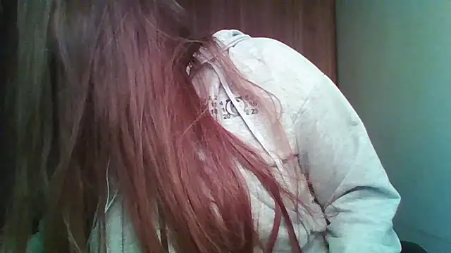 Evasapples online show from April 16, 7:58 pm