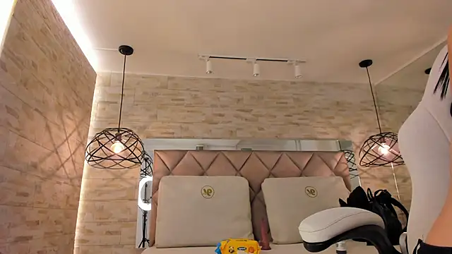 dorothy vegga online show from February 14, 7:28 am