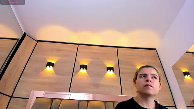 dorothy vegga online show from November 17, 4:40 am