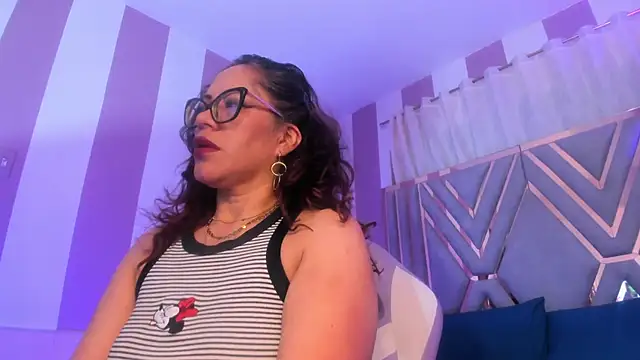 maria paulac online show from March 8, 6:10 am