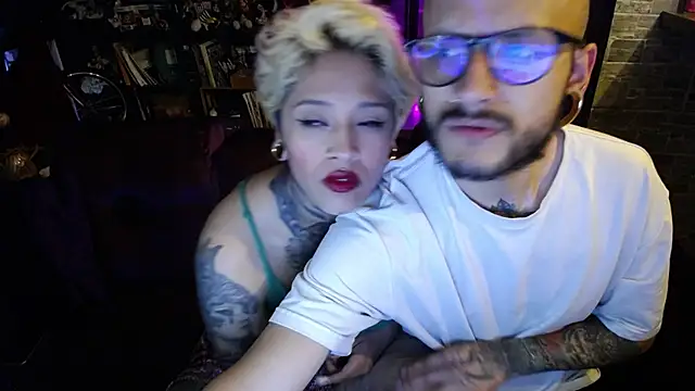 tatouagendecouple online show from February 6, 11:15 pm