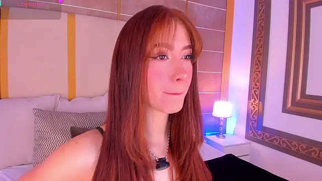 Snapshot of AbigailCarter chatting on October 3, 11:35 pm AbigailCarter online show from October 3, 11:35 pm