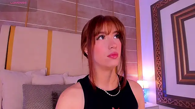 Snapshot of AbigailCarter chatting on November 20, 11:37 pm AbigailCarter online show from November 20, 11:37 pm