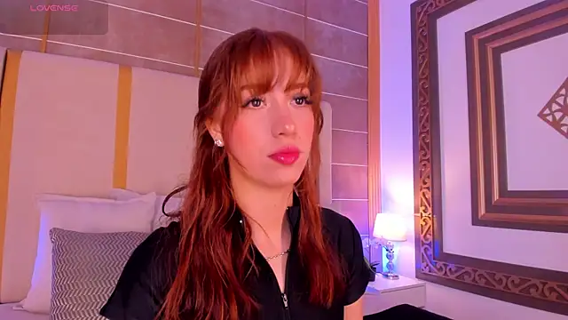 Snapshot of AbigailCarter chatting on November 24, 11:37 pm AbigailCarter online show from November 24, 11:37 pm