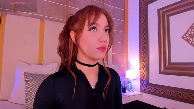 Snapshot of AbigailCarter chatting on November 25, 11:27 pm AbigailCarter online show from November 25, 11:27 pm