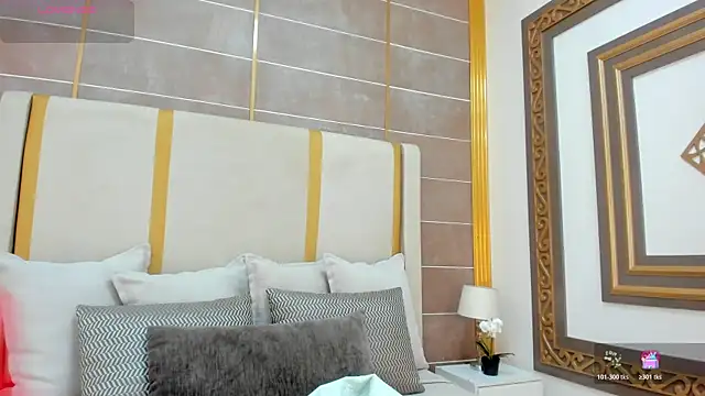 Snapshot of AbigailCarter chatting on November 27, 11:29 pm AbigailCarter online show from November 27, 11:29 pm