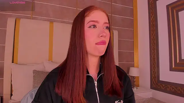 Snapshot of AbigailCarter chatting on February 10, 2:59 am AbigailCarter online show from February 10, 2:59 am