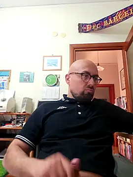 darione 90 online show from May 12, 4:48 pm