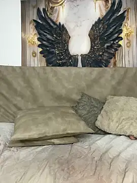 remyflux666 online show from March 16, 10:20 pm