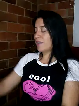 Snapshot of Gabriela_squirt02 chatting on February 22, 1:22 am Gabriela squirt02 online show from February 22, 1:22 am