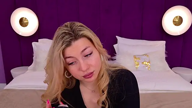 HelenaMorgan online show from March 13, 6:26 am