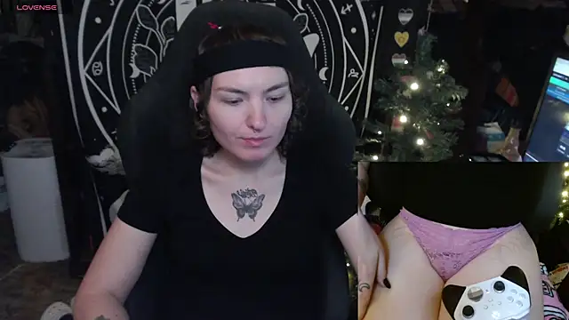 BrandiWRLD 999 online show from January 26, 6:16 pm