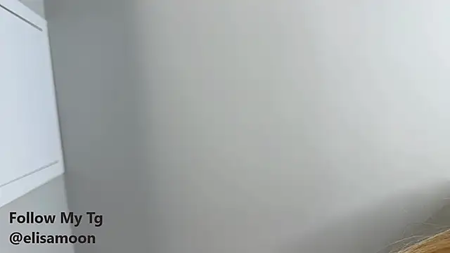 elisa moon online show from March 13, 7:06 pm