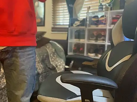 slutty guy12 online show from January 31, 9:59 pm