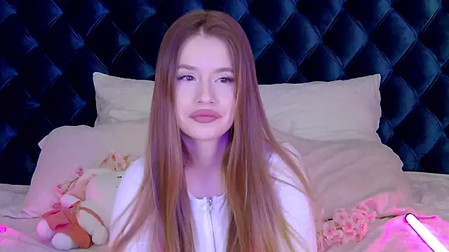 MilanaBalmain online show from February 25, 10:47 am