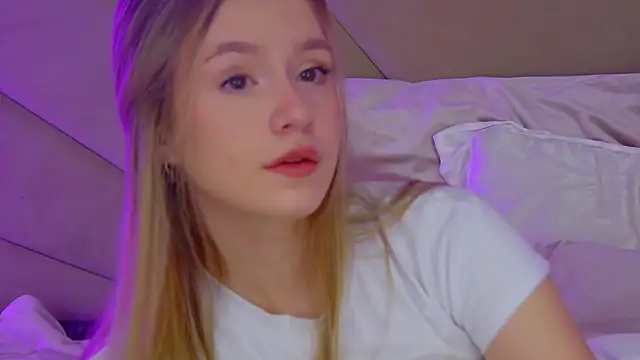 MilanaBalmain online show from October 7, 4:20 am