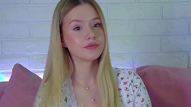 MilanaBalmain online show from February 10, 4:49 am