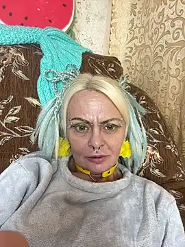 Snapshot of Gardener_of_Illusions chatting on January 24, 10:30 pm Gardener of Illusions online show from January 24, 10:30 pm
