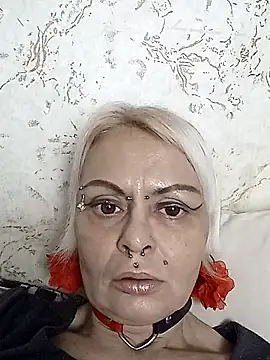 Gardener of Illusions online show from November 8, 4:18 pm