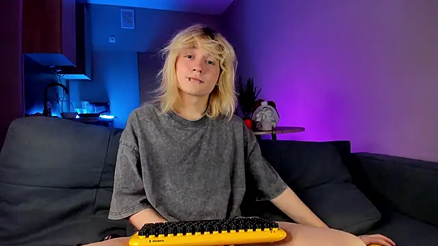 Gregory Byyrd online show from December 27, 11:21 pm