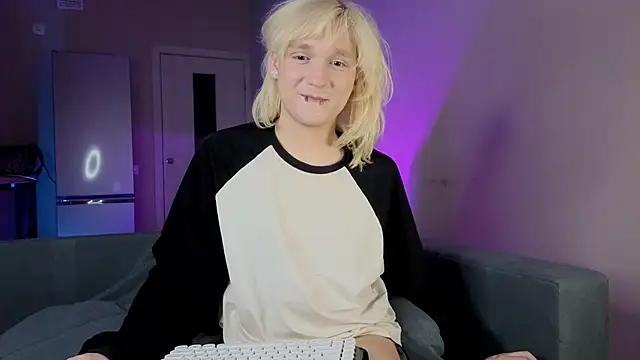 Gregory Byyrd online show from October 11, 7:34 pm