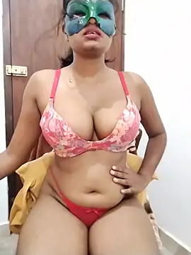 Snapshot of Zaraangle chatting on July 11, 11:57 am Zaraangle online show from July 11, 11:57 am
