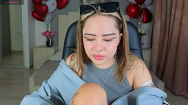 baby  kim online show from October 2, 5:03 am