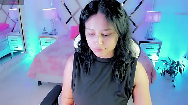 sexyy kitty18 online show from April 11, 3:44 am