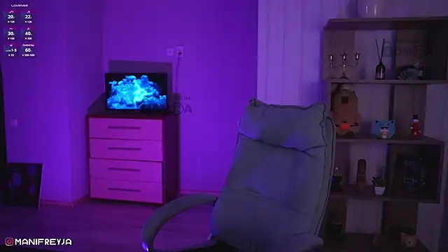 ManiFreyja online show from December 20, 1:36 am