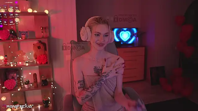 ManiFreyja online show from March 4, 10:38 pm