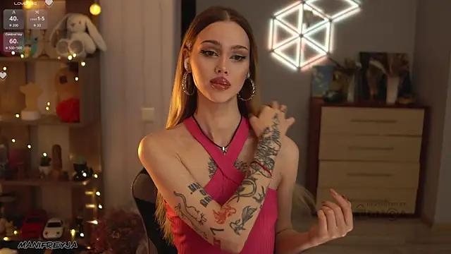 ManiFreyja online show from October 27, 9:52 pm