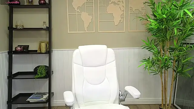 LadyLeea online show from January 25, 5:29 am