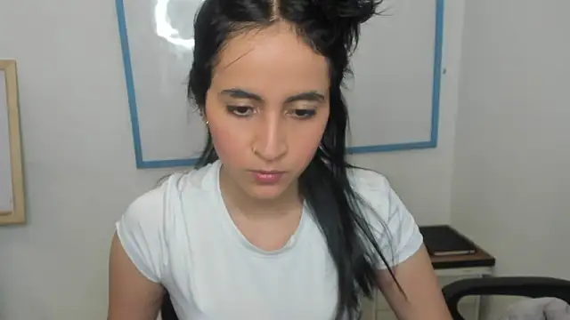 Snapshot of Mia_Fischer chatting on February 23, 11:40 am Mia Fischer online show from February 23, 11:40 am