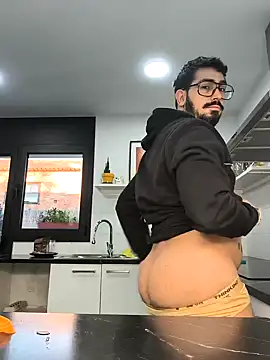 cricrimsBarcelona online show from December 17, 7:40 am