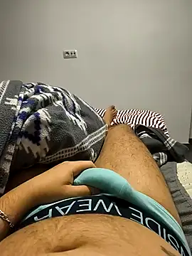 cricrimsBarcelona online show from January 9, 6:48 am