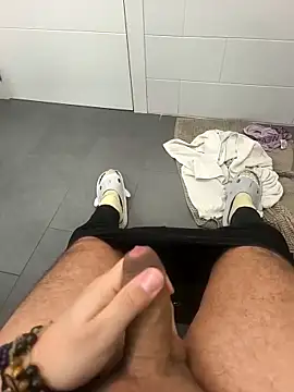 cricrimsBarcelona online show from January 18, 4:00 pm