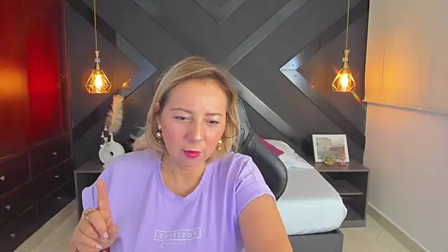 andre soto  online show from October 5, 3:05 am