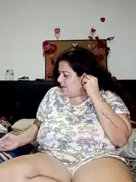 kittymorenita26 online show from January 30, 9:36 pm