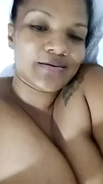 Snapshot of alejandraboobs07 chatting on December 2, 3:26 am alejandraboobs07 online show from December 2, 3:26 am