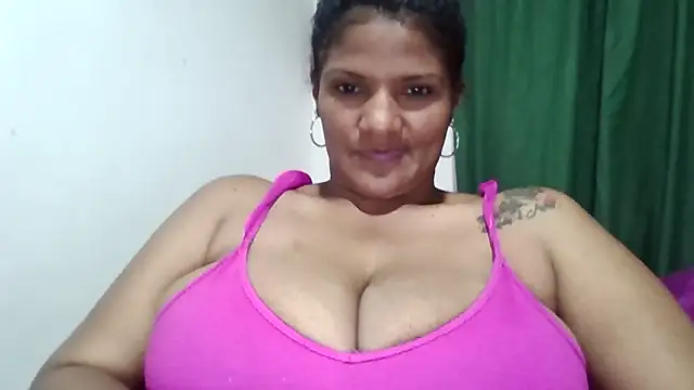 alejandraboobs07 online show from March 20, 5:12 am