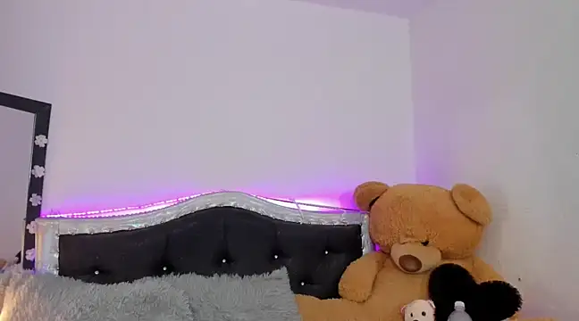 JanneKim online show from February 4, 5:23 pm